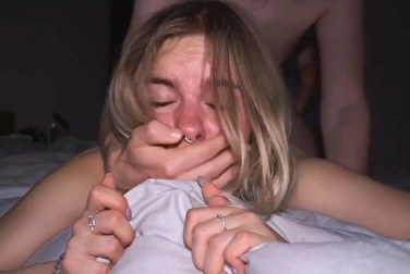 Нежностей не будет, я её предупредил — трахать буду изо всех сил